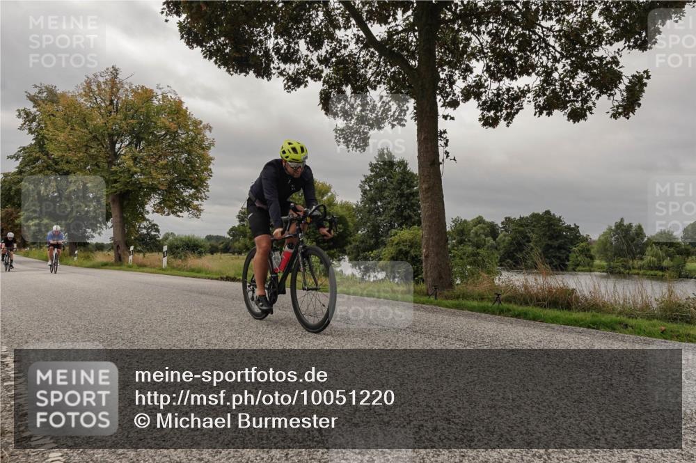 30.08.2026 - Elbe Triathlon Hamburg Michael Burmester http://msf.ph/oto/10051220 30.08.2026 10:12:54 Radfahren 537, 657, 664, 669, 722, 813 meine-sportfotos.de