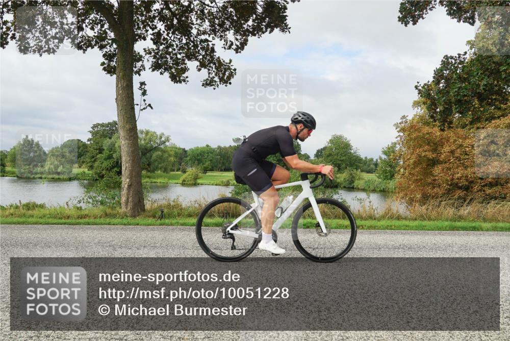 30.08.2026 - Elbe Triathlon Hamburg Michael Burmester http://msf.ph/oto/10051228 30.08.2026 09:52:50 Radfahren 415, 573, 606, 634, 663, 721, 791, 855, 908 meine-sportfotos.de
