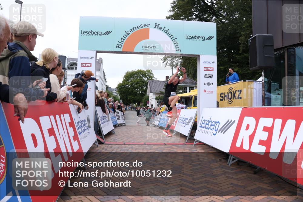 30.08.2026 - Blankeneser Heldenlauf Lena Gebhardt http://msf.ph/oto/10051232 30.08.2026 12:00:00 Ziel 2008, 4111 meine-sportfotos.de