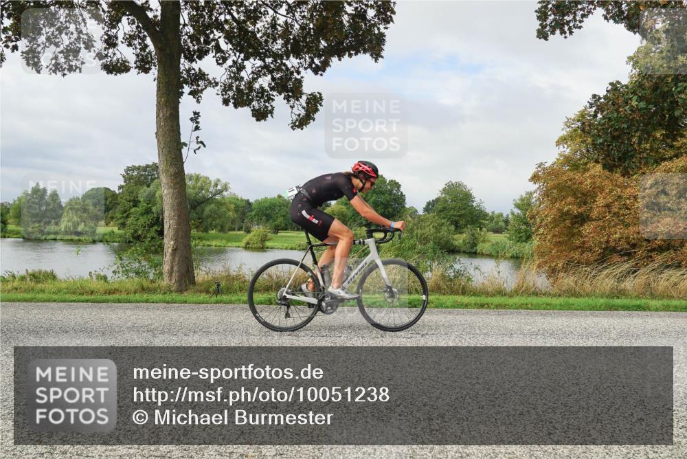 30.08.2026 - Elbe Triathlon Hamburg Michael Burmester http://msf.ph/oto/10051238 30.08.2026 09:52:56 Radfahren 392, 606, 634, 663, 721, 791, 908 meine-sportfotos.de