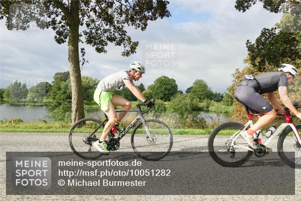 30.08.2026 - Elbe Triathlon Hamburg Michael Burmester http://msf.ph/oto/10051282 30.08.2026 09:53:37 Radfahren 320, 435, 516, 575, 773, 965, 1897 meine-sportfotos.de