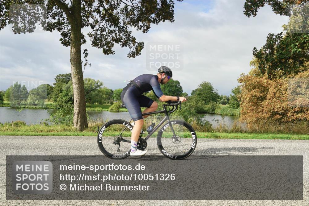30.08.2026 - Elbe Triathlon Hamburg Michael Burmester http://msf.ph/oto/10051326 30.08.2026 09:54:16 Radfahren 362, 408, 537, 560, 710, 712 meine-sportfotos.de