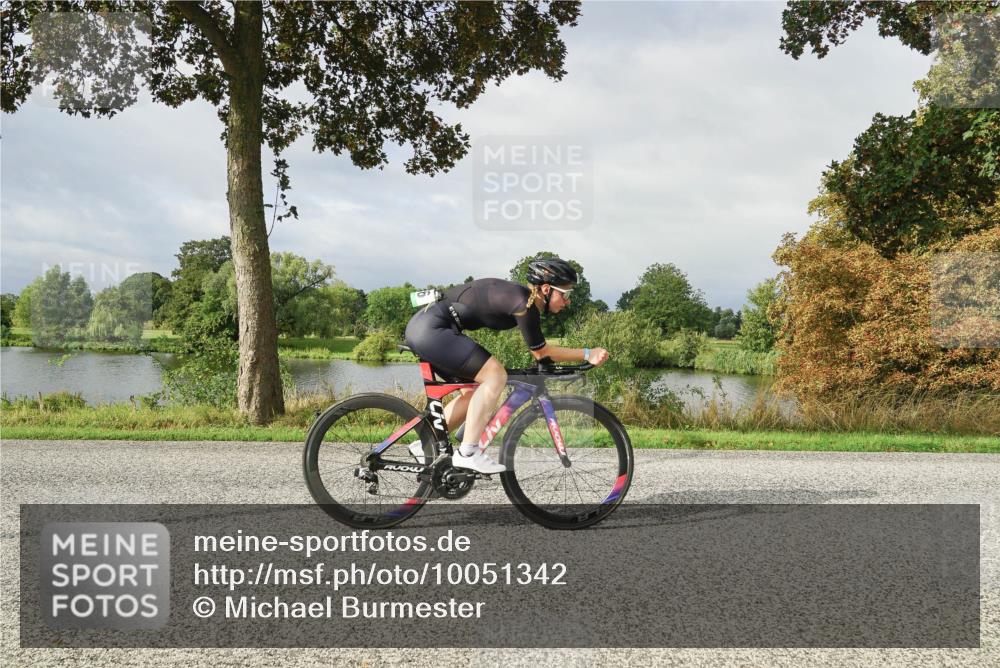 30.08.2026 - Elbe Triathlon Hamburg Michael Burmester http://msf.ph/oto/10051342 30.08.2026 09:54:39 Radfahren 462, 648, 711, 713, 856, 911, 960 meine-sportfotos.de