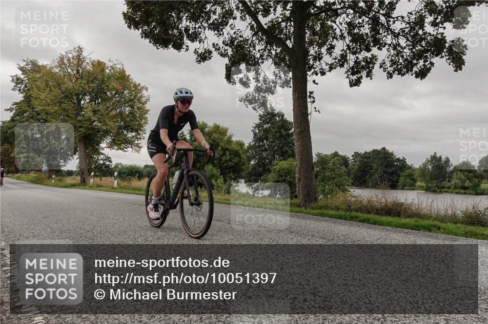 30.08.2026 - Elbe Triathlon Hamburg Michael Burmester http://msf.ph/oto/10051397 30.08.2026 10:15:23 Radfahren 513, 897, 919, 934 meine-sportfotos.de