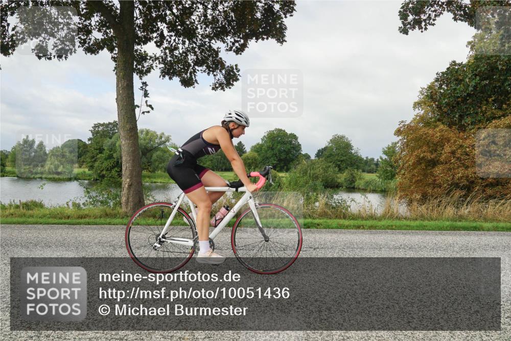 30.08.2026 - Elbe Triathlon Hamburg Michael Burmester http://msf.ph/oto/10051436 30.08.2026 09:55:49 Radfahren 352, 397, 410, 479, 576, 595, 621, 757, 820, 843, 872 meine-sportfotos.de