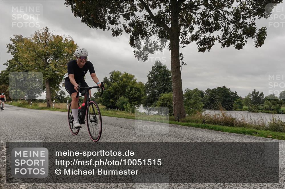 30.08.2026 - Elbe Triathlon Hamburg Michael Burmester http://msf.ph/oto/10051515 30.08.2026 10:17:12 Radfahren 546, 802, 826, 866, 947 meine-sportfotos.de