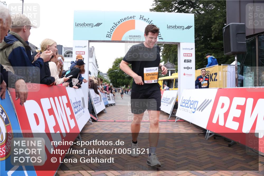 30.08.2026 - Blankeneser Heldenlauf Lena Gebhardt http://msf.ph/oto/10051521 30.08.2026 12:00:41 Ziel 2273, 2565, 2891 meine-sportfotos.de