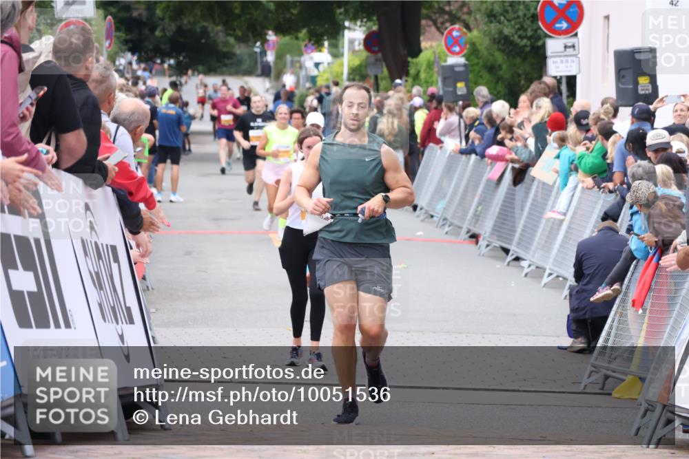 30.08.2026 - Blankeneser Heldenlauf Lena Gebhardt http://msf.ph/oto/10051536 30.08.2026 12:00:45 Ziel 2565, 2891 meine-sportfotos.de