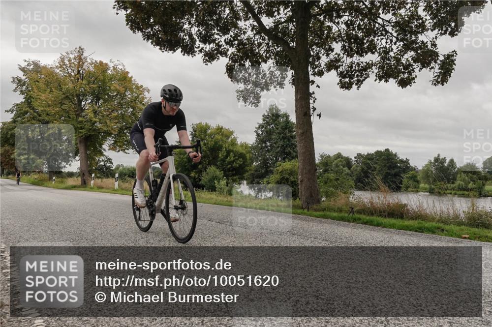30.08.2026 - Elbe Triathlon Hamburg Michael Burmester http://msf.ph/oto/10051620 30.08.2026 10:18:54 Radfahren 568, 827, 882, 931 meine-sportfotos.de
