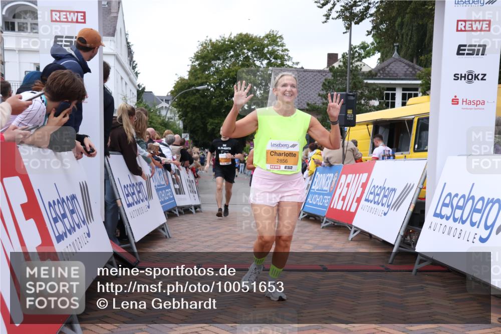 30.08.2026 - Blankeneser Heldenlauf Lena Gebhardt http://msf.ph/oto/10051653 30.08.2026 12:00:59 Ziel 2020, 2181, 2323, 2349, 2856 meine-sportfotos.de