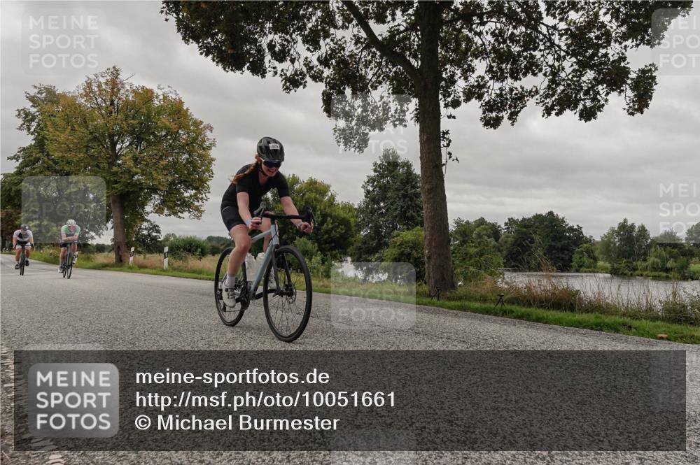 30.08.2026 - Elbe Triathlon Hamburg Michael Burmester http://msf.ph/oto/10051661 30.08.2026 10:20:09 Radfahren 521, 824 meine-sportfotos.de