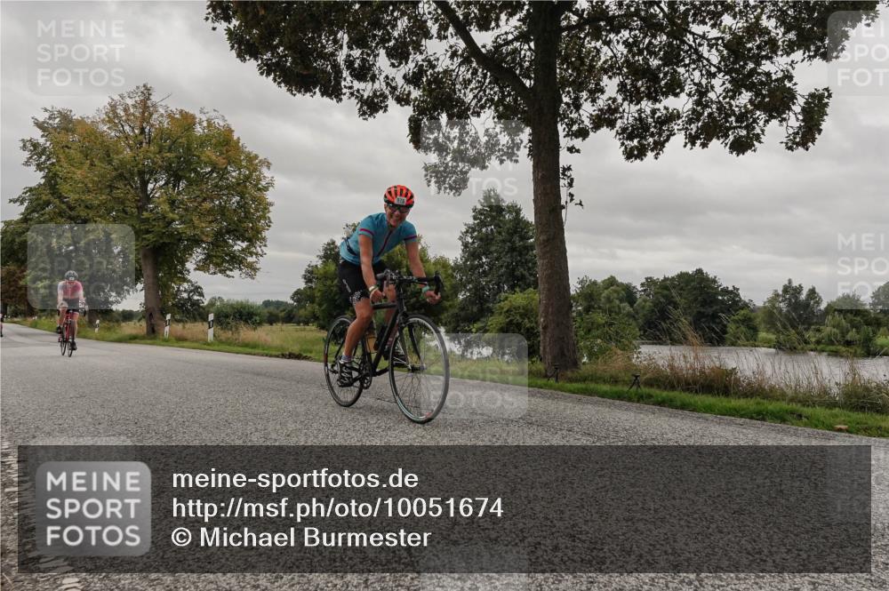 30.08.2026 - Elbe Triathlon Hamburg Michael Burmester http://msf.ph/oto/10051674 30.08.2026 10:20:25 Radfahren 857, 862, 873, 915, 978 meine-sportfotos.de