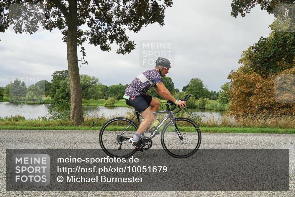 30.08.2026 - Elbe Triathlon Hamburg Michael Burmester http://msf.ph/oto/10051679 30.08.2026 09:58:45 Radfahren 464, 513, 746, 950 meine-sportfotos.de