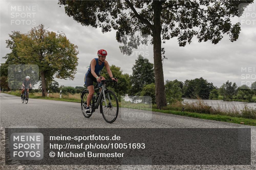 30.08.2026 - Elbe Triathlon Hamburg Michael Burmester http://msf.ph/oto/10051693 30.08.2026 10:20:44 Radfahren 672, 879, 942 meine-sportfotos.de