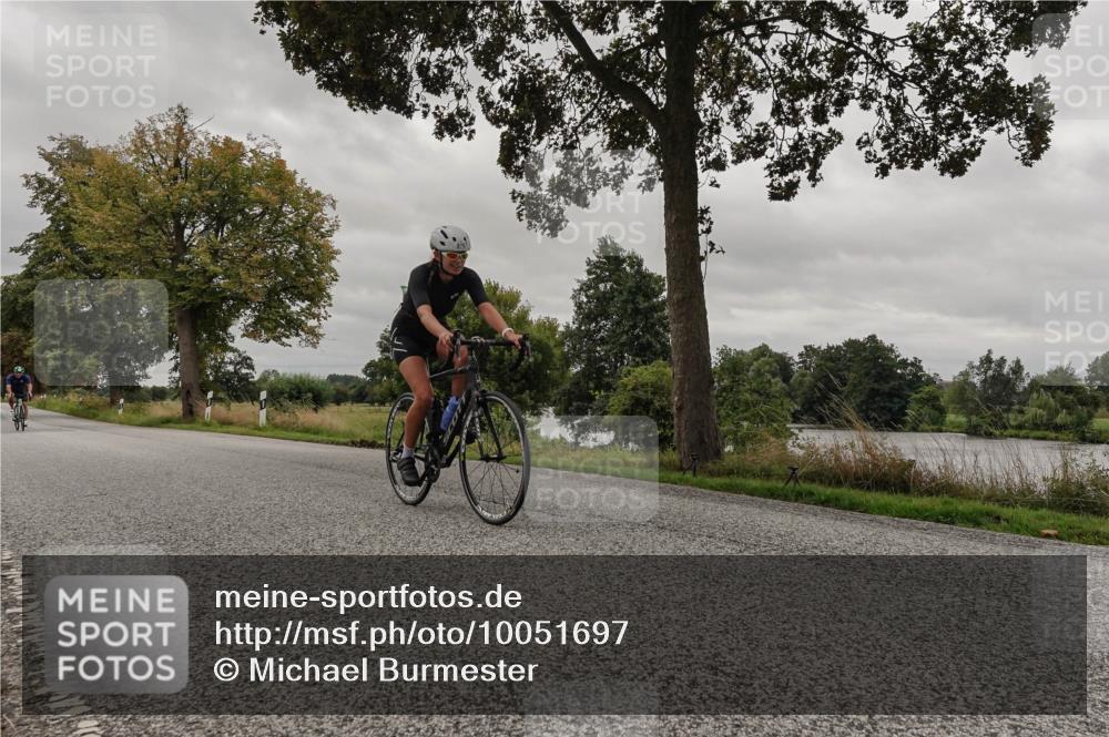 30.08.2026 - Elbe Triathlon Hamburg Michael Burmester http://msf.ph/oto/10051697 30.08.2026 10:20:45 Radfahren 672, 795, 879, 942 meine-sportfotos.de