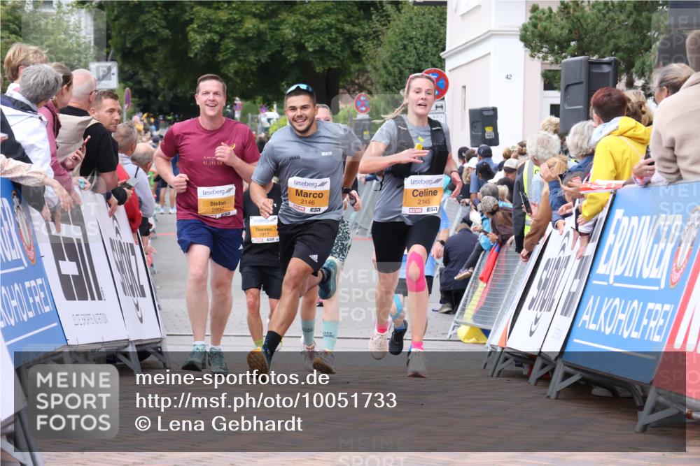 30.08.2026 - Blankeneser Heldenlauf Lena Gebhardt http://msf.ph/oto/10051733 30.08.2026 12:01:09 Ziel 2145, 2146, 2323, 2349, 2660, 2937 meine-sportfotos.de
