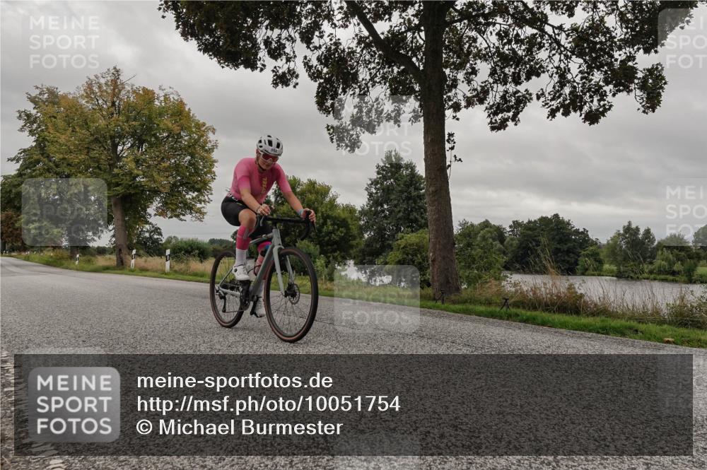 30.08.2026 - Elbe Triathlon Hamburg Michael Burmester http://msf.ph/oto/10051754 30.08.2026 10:22:12 Radfahren 591, 844, 868, 945 meine-sportfotos.de