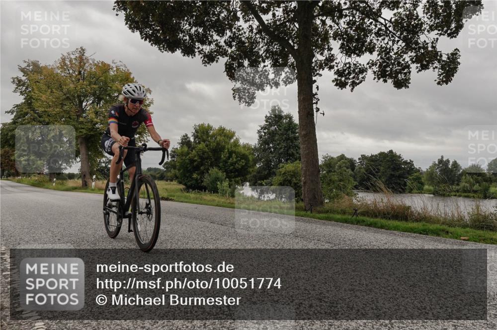 30.08.2026 - Elbe Triathlon Hamburg Michael Burmester http://msf.ph/oto/10051774 30.08.2026 10:22:35 Radfahren 791, 903, 977 meine-sportfotos.de