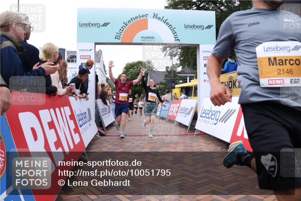 30.08.2026 - Blankeneser Heldenlauf Lena Gebhardt http://msf.ph/oto/10051795 30.08.2026 12:01:13 Ziel 2145, 2146, 2286, 2660, 2917, 2937 meine-sportfotos.de