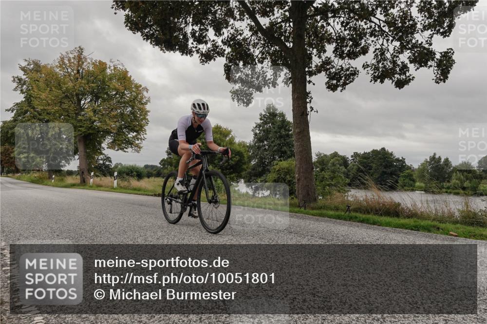 30.08.2026 - Elbe Triathlon Hamburg Michael Burmester http://msf.ph/oto/10051801 30.08.2026 10:23:18 Radfahren 817, 845 meine-sportfotos.de