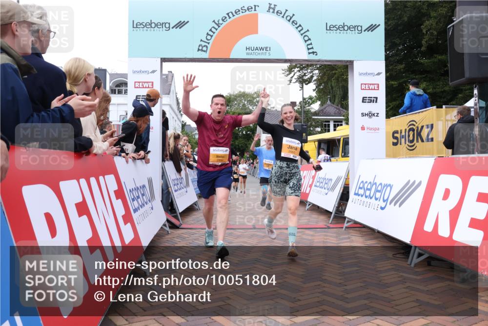 30.08.2026 - Blankeneser Heldenlauf Lena Gebhardt http://msf.ph/oto/10051804 30.08.2026 12:01:13 Ziel 2145, 2146, 2286, 2660, 2917, 2937 meine-sportfotos.de