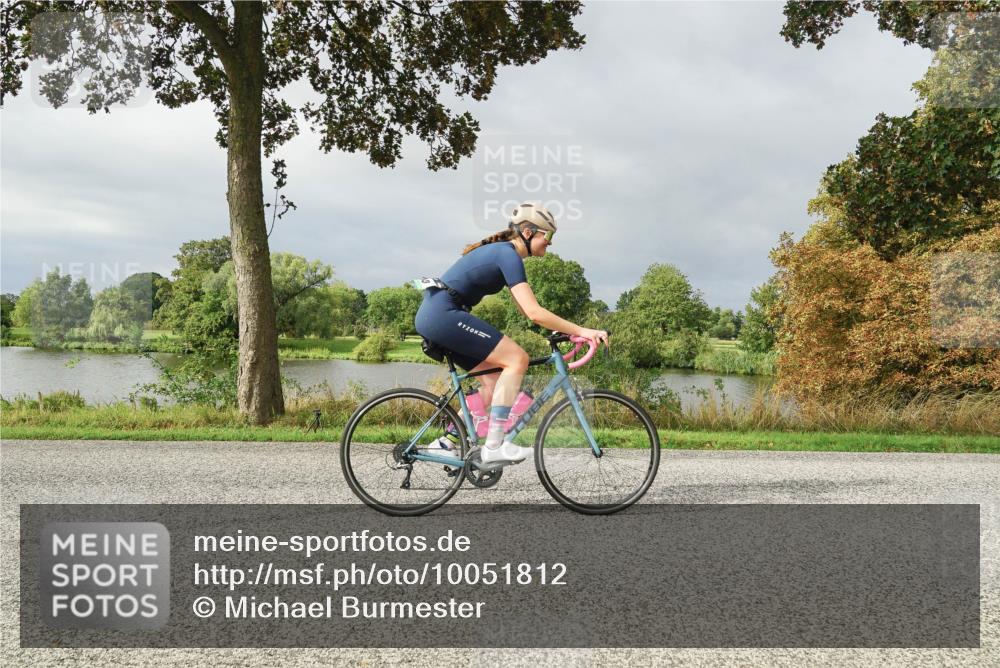 30.08.2026 - Elbe Triathlon Hamburg Michael Burmester http://msf.ph/oto/10051812 30.08.2026 10:00:48 Radfahren 558, 866, 869 meine-sportfotos.de