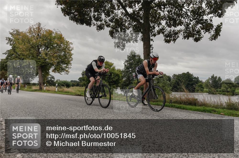 30.08.2026 - Elbe Triathlon Hamburg Michael Burmester http://msf.ph/oto/10051845 30.08.2026 10:24:10 Radfahren 602, 735, 775, 793, 814, 822, 905, 914, 936, 941 meine-sportfotos.de