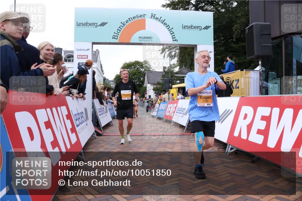 30.08.2026 - Blankeneser Heldenlauf Lena Gebhardt http://msf.ph/oto/10051850 30.08.2026 12:01:16 Ziel 2145, 2146, 2286, 2660, 2765, 2830, 2917, 2937 meine-sportfotos.de