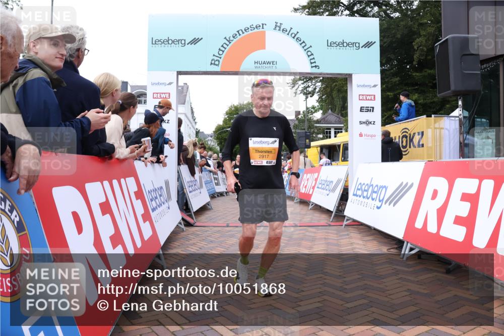 30.08.2026 - Blankeneser Heldenlauf Lena Gebhardt http://msf.ph/oto/10051868 30.08.2026 12:01:17 Ziel 2145, 2146, 2286, 2660, 2765, 2830, 2917, 2937 meine-sportfotos.de