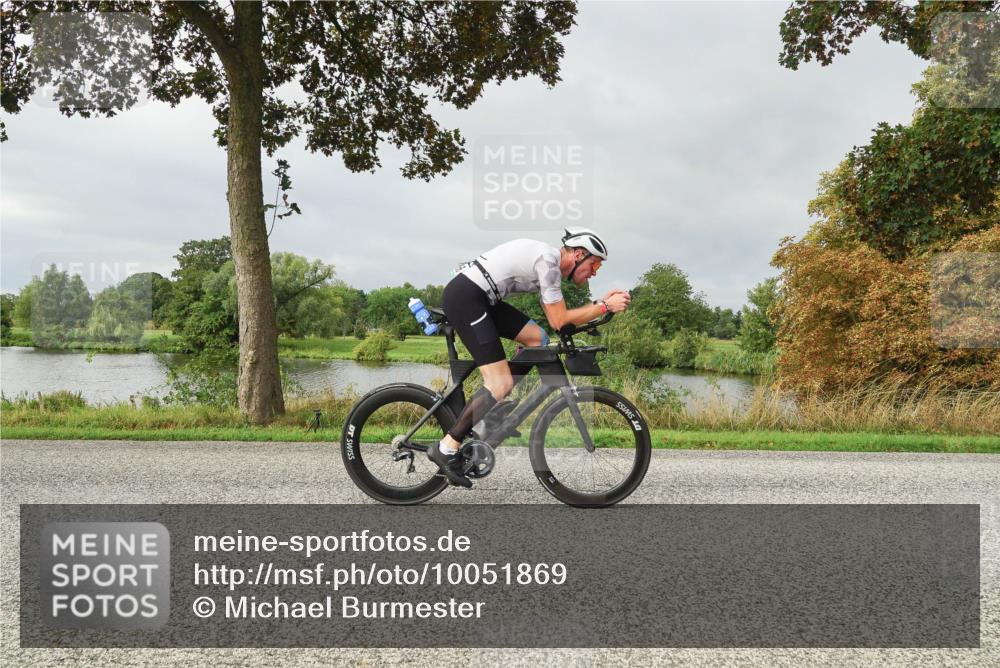 30.08.2026 - Elbe Triathlon Hamburg Michael Burmester http://msf.ph/oto/10051869 30.08.2026 10:01:41 Radfahren 566, 620, 651, 975 meine-sportfotos.de