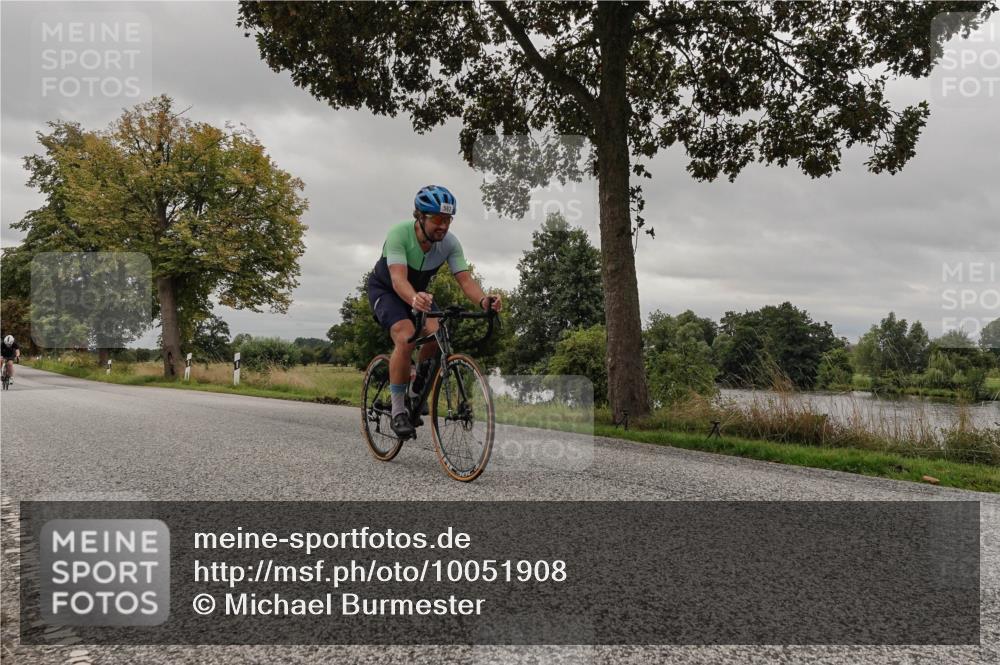 30.08.2026 - Elbe Triathlon Hamburg Michael Burmester http://msf.ph/oto/10051908 30.08.2026 10:25:17 Radfahren 587, 693, 800, 894 meine-sportfotos.de