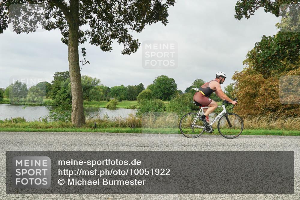 30.08.2026 - Elbe Triathlon Hamburg Michael Burmester http://msf.ph/oto/10051922 30.08.2026 10:02:21 Radfahren 459, 568, 725, 879, 882 meine-sportfotos.de