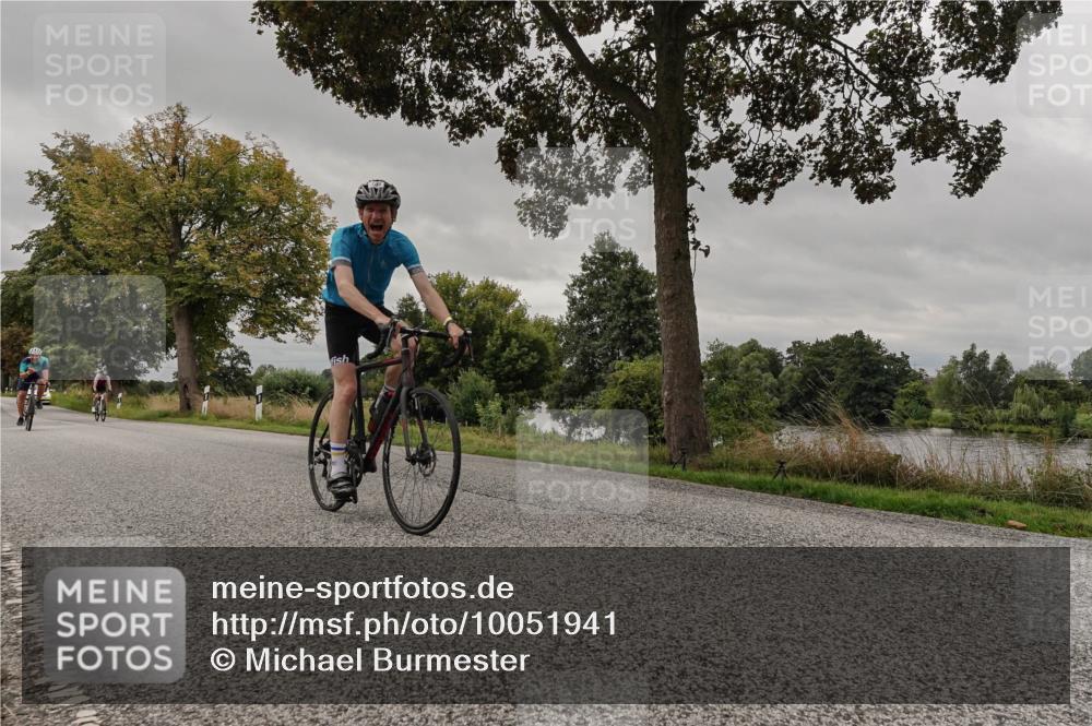 30.08.2026 - Elbe Triathlon Hamburg Michael Burmester http://msf.ph/oto/10051941 30.08.2026 10:26:06 Radfahren 680, 709, 736, 933, 961 meine-sportfotos.de