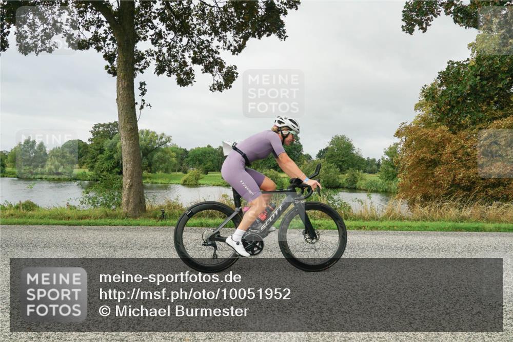 30.08.2026 - Elbe Triathlon Hamburg Michael Burmester http://msf.ph/oto/10051952 30.08.2026 10:02:54 Radfahren 493, 598, 639, 670, 674, 862, 870, 942, 978 meine-sportfotos.de