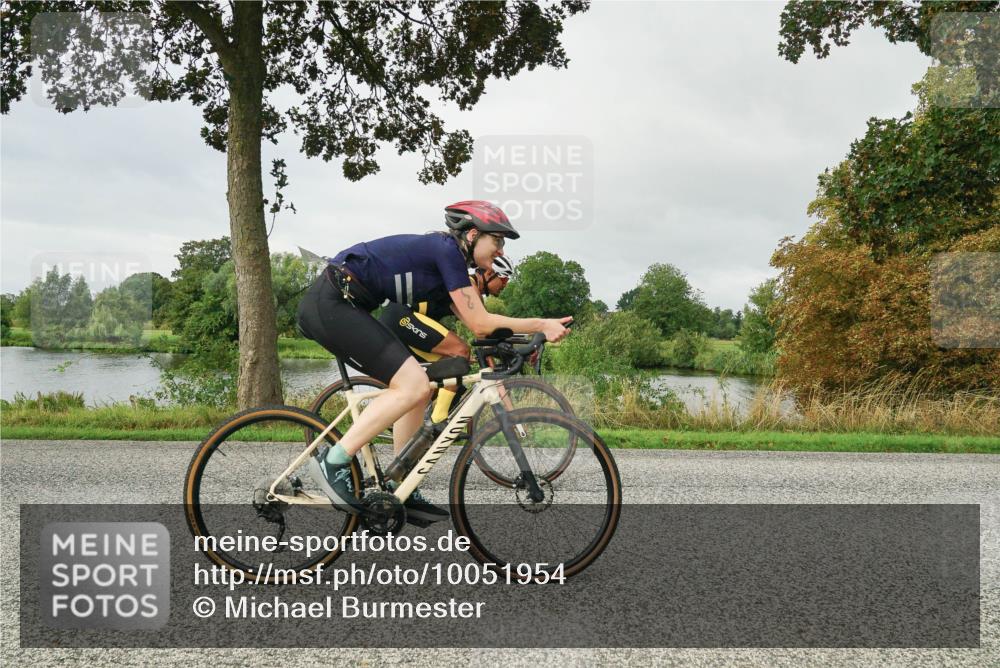 30.08.2026 - Elbe Triathlon Hamburg Michael Burmester http://msf.ph/oto/10051954 30.08.2026 10:02:55 Radfahren 493, 582, 598, 639, 670, 674, 862, 870, 942, 978 meine-sportfotos.de