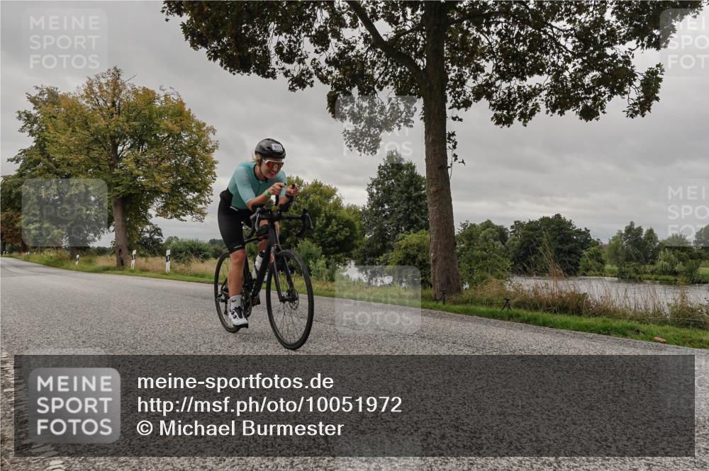 30.08.2026 - Elbe Triathlon Hamburg Michael Burmester http://msf.ph/oto/10051972 30.08.2026 10:26:39 Radfahren 856, 911 meine-sportfotos.de