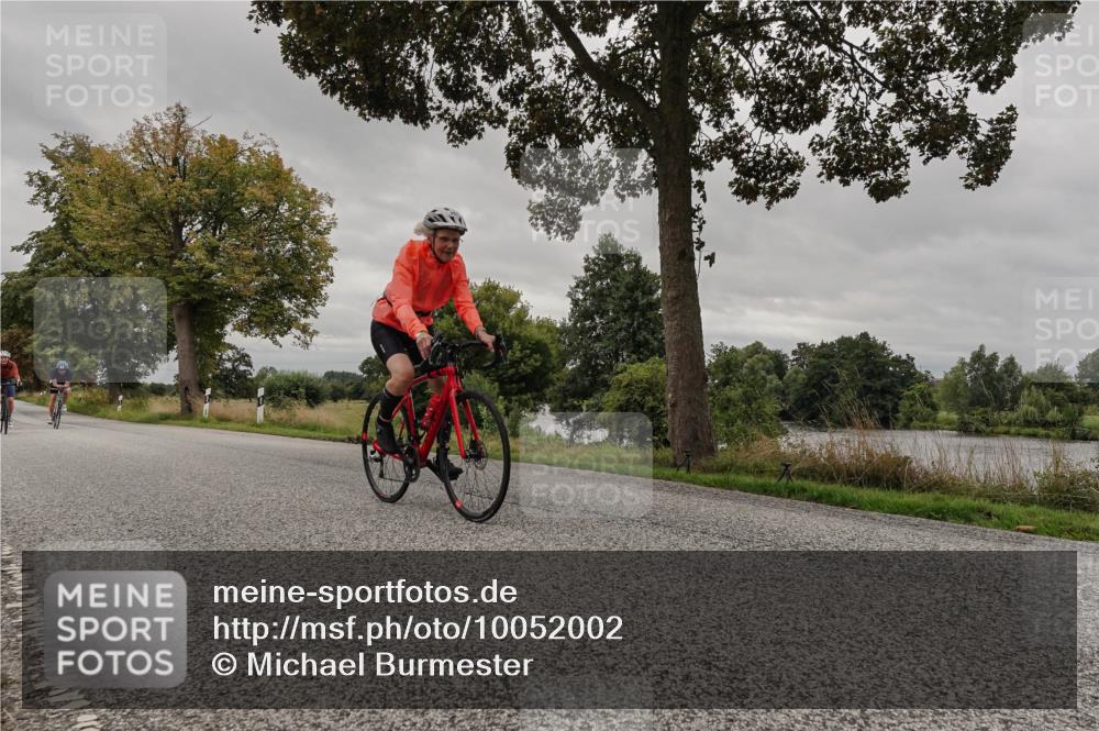 30.08.2026 - Elbe Triathlon Hamburg Michael Burmester http://msf.ph/oto/10052002 30.08.2026 10:27:16 Radfahren 729, 734, 860, 861, 982 meine-sportfotos.de