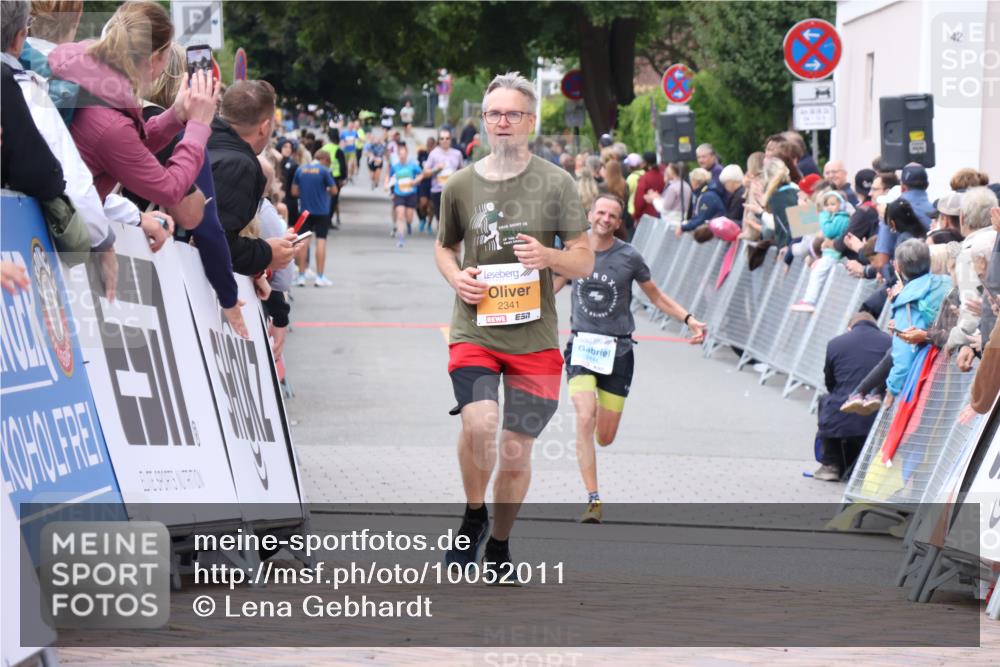 30.08.2026 - Blankeneser Heldenlauf Lena Gebhardt http://msf.ph/oto/10052011 30.08.2026 12:01:32 Ziel 2202, 2269, 2341 meine-sportfotos.de