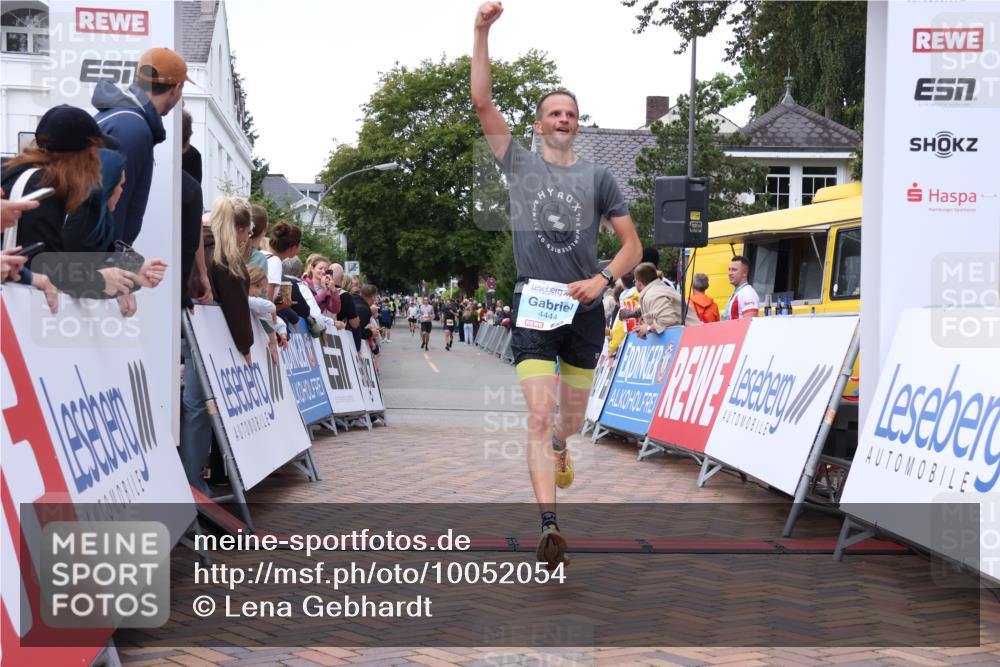 30.08.2026 - Blankeneser Heldenlauf Lena Gebhardt http://msf.ph/oto/10052054 30.08.2026 12:01:38 Ziel 2341, 4444 meine-sportfotos.de