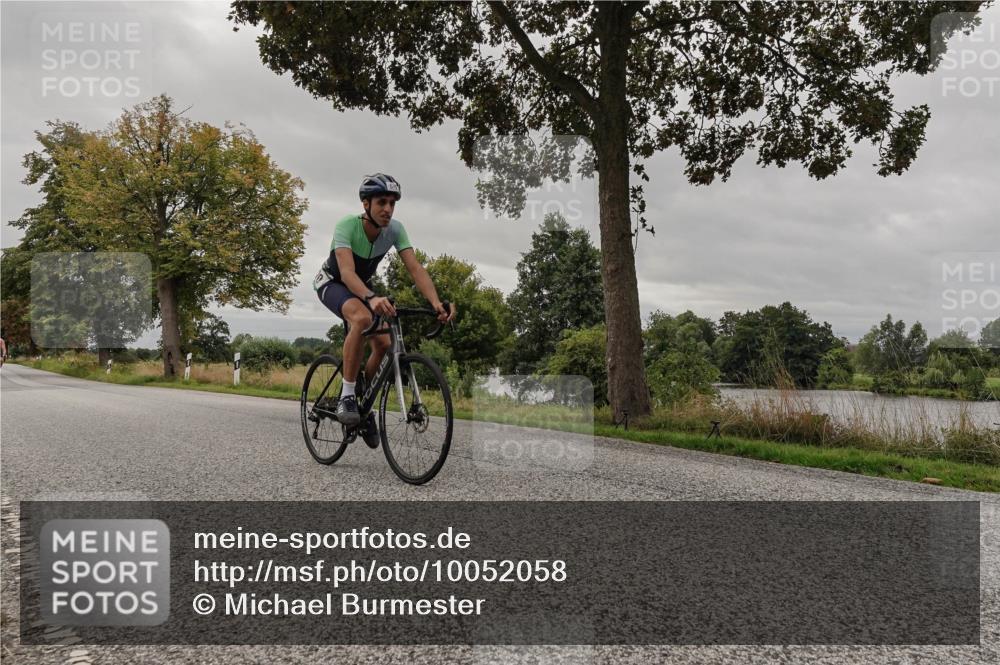 30.08.2026 - Elbe Triathlon Hamburg Michael Burmester http://msf.ph/oto/10052058 30.08.2026 10:28:18 Radfahren 570, 742, 757, 1260 meine-sportfotos.de