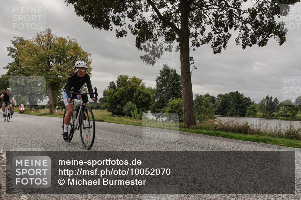 30.08.2026 - Elbe Triathlon Hamburg Michael Burmester http://msf.ph/oto/10052070 30.08.2026 10:28:33 Radfahren 395, 714, 789, 843, 854, 896, 979, 1032 meine-sportfotos.de