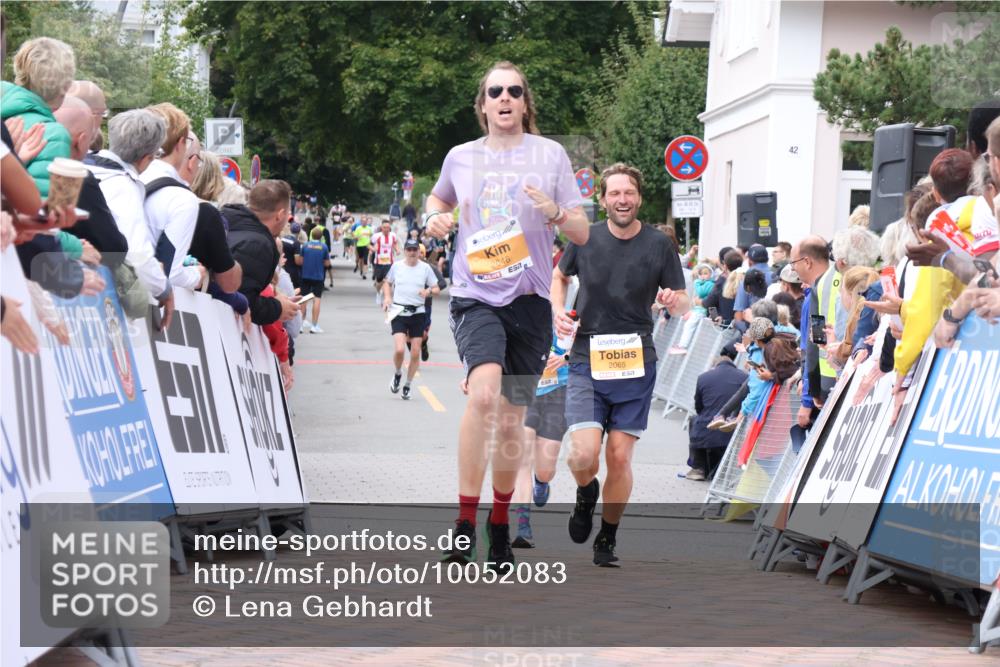 30.08.2026 - Blankeneser Heldenlauf Lena Gebhardt http://msf.ph/oto/10052083 30.08.2026 12:01:48 Ziel 2065, 2646, 2698 meine-sportfotos.de