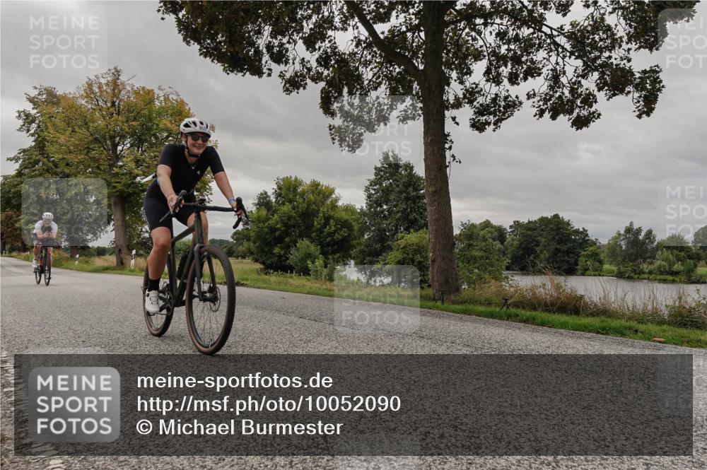 30.08.2026 - Elbe Triathlon Hamburg Michael Burmester http://msf.ph/oto/10052090 30.08.2026 10:28:42 Radfahren 865, 1024, 1032, 1085 meine-sportfotos.de