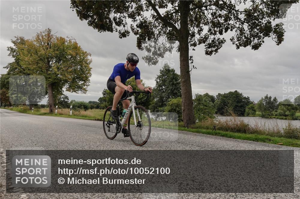 30.08.2026 - Elbe Triathlon Hamburg Michael Burmester http://msf.ph/oto/10052100 30.08.2026 10:28:54 Radfahren 849, 1093 meine-sportfotos.de