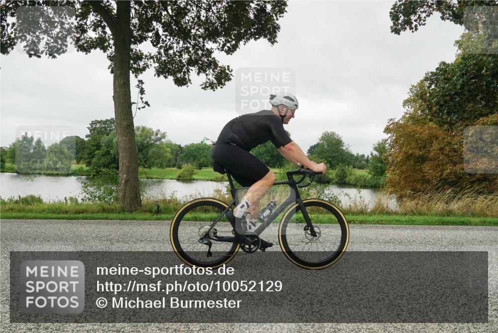 30.08.2026 - Elbe Triathlon Hamburg Michael Burmester http://msf.ph/oto/10052129 30.08.2026 10:06:33 Radfahren 490, 498, 609, 906 meine-sportfotos.de