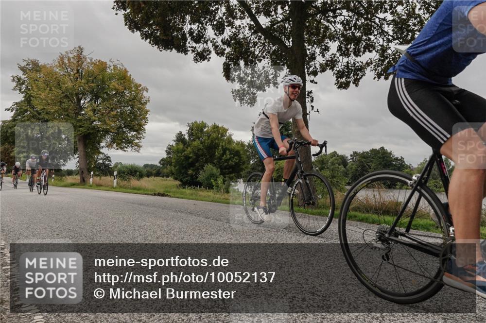 30.08.2026 - Elbe Triathlon Hamburg Michael Burmester http://msf.ph/oto/10052137 30.08.2026 10:29:37 Radfahren 808, 840, 881, 886, 887, 980, 990, 994, 1066, 1896 meine-sportfotos.de