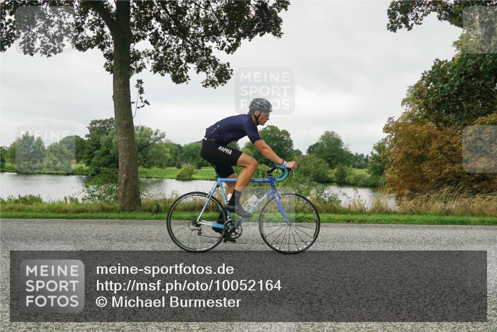 30.08.2026 - Elbe Triathlon Hamburg Michael Burmester http://msf.ph/oto/10052164 30.08.2026 10:06:55 Radfahren 449, 550, 794, 977 meine-sportfotos.de