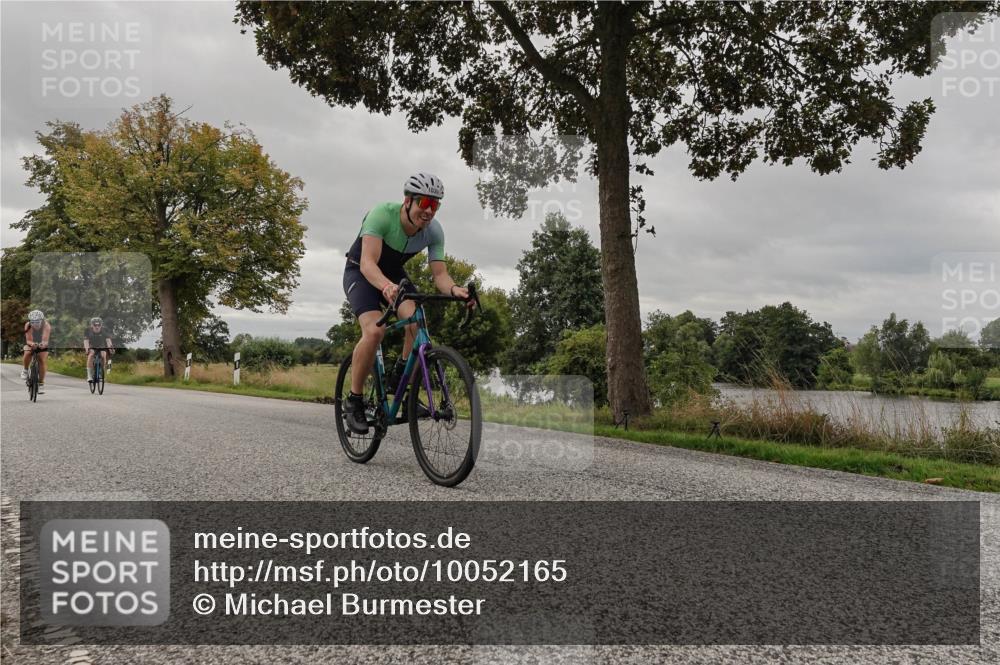 30.08.2026 - Elbe Triathlon Hamburg Michael Burmester http://msf.ph/oto/10052165 30.08.2026 10:29:47 Radfahren 883, 983, 1010, 1039, 1042, 1066, 1359 meine-sportfotos.de