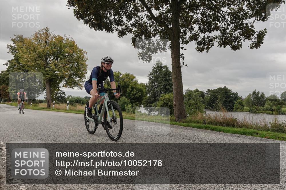 30.08.2026 - Elbe Triathlon Hamburg Michael Burmester http://msf.ph/oto/10052178 30.08.2026 10:29:56 Radfahren 669, 836, 939, 1010, 1098 meine-sportfotos.de