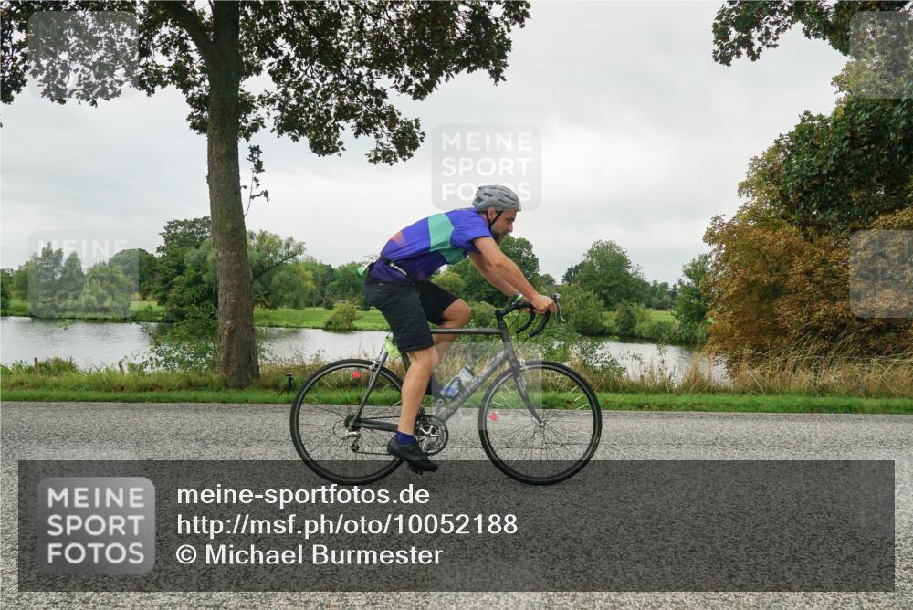 30.08.2026 - Elbe Triathlon Hamburg Michael Burmester http://msf.ph/oto/10052188 30.08.2026 10:07:33 Radfahren 492, 554, 573, 739, 773, 775, 936, 982 meine-sportfotos.de